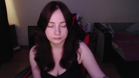 Snapshot of laralianna chatting on May 21, 2026, 5:53 pm Laralianna online show from May 21, 2026, 5:53 pm