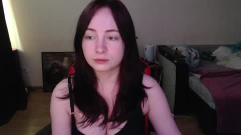Snapshot of laralianna chatting on May 27, 2026, 11:18 am Laralianna online show from May 27, 2026, 11:18 am