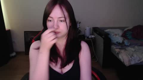 Snapshot of laralianna chatting on May 28, 2026, 10:45 am Laralianna online show from May 28, 2026, 10:45 am