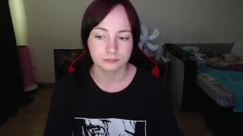 Laralianna online show from July 5, 2026, 9:49 am