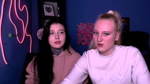 Snapshot of laratiz chatting on November 13, 2025, 2:38 pm laratiz online show from November 13, 2025, 2:38 pm