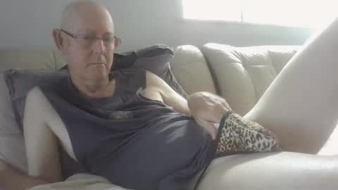 largerthan-   say hi on entry online show from February 15, 2026, 11:45 pm