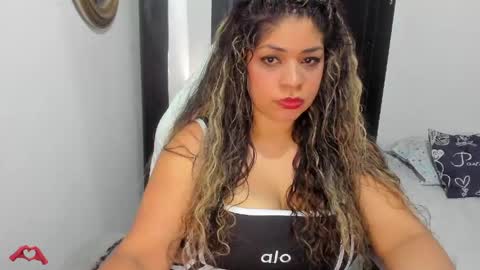 laris_park online show from March 13, 2026, 10:16 pm