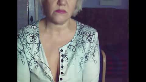 larisaq4ugo24 online show from January 28, 2025, 10:12 am