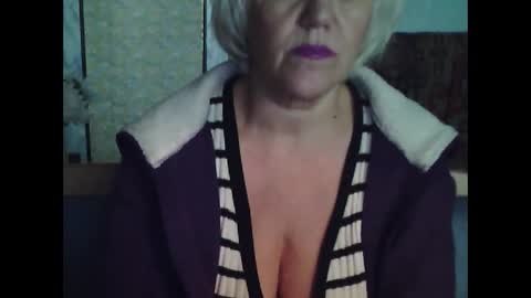 larisaq4ugo24 online show from October 4, 2025, 9:07 am