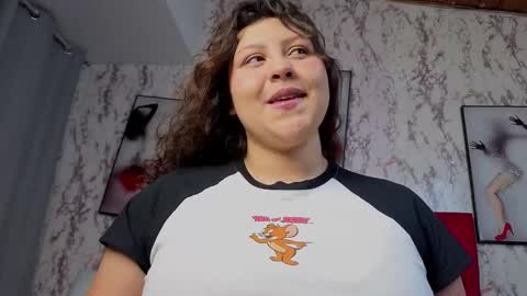 larissa_antonella online show from February 13, 2026, 3:57 am