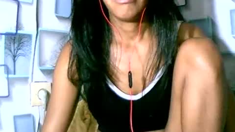 Snapshot of larra27 chatting on May 10, 2026, 8:03 pm Malala online show from May 10, 2026, 8:03 pm