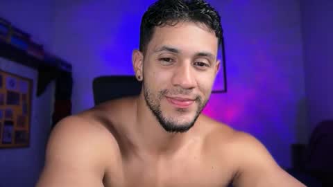 Snapshot of larry_jones chatting on February 18, 2026, 12:06 am andrew online show from February 18, 2026, 12:06 am