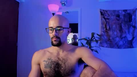 larry_stewart online show from April 28, 2026, 2:27 am