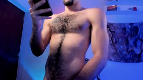 larry_stewart online show from June 23, 2026, 12:52 am