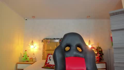  MIA  online show from December 20, 2025, 12:23 pm