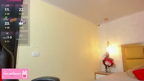 Snapshot of larsonmia chatting on June 30, 2026, 12:28 pm MIA online show from June 30, 2026, 12:28 pm