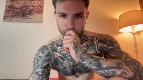 larsskeet online show from December 21, 2025, 12:23 pm