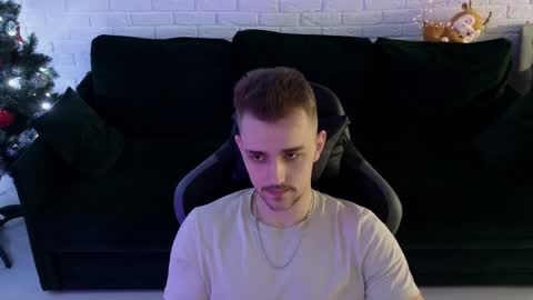 Snapshot of larstar01 chatting on January 7, 2025, 3:14 am Lars online show from January 7, 2025, 3:14 am