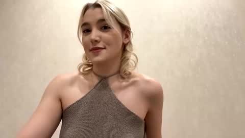 Snapshot of laruebaral chatting on February 17, 2026, 9:21 pm Betty online show from February 17, 2026, 9:21 pm