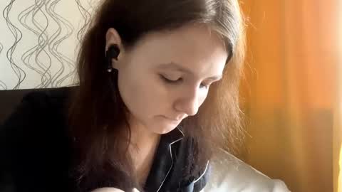 Mila online show from May 18, 2026, 1:06 pm