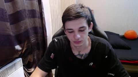 Kenny online show from October 28, 2025, 1:25 pm