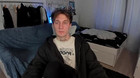 Snapshot of lastnight4you chatting on December 4, 2024, 6:33 am acie online show from December 4, 2024, 6:33 am