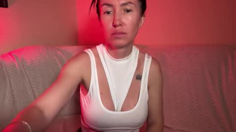 Snapshot of latebloomtati chatting on April 22, 2026, 9:16 pm Goddess Tati Bangs Fetish online show from April 22, 2026, 9:16 pm