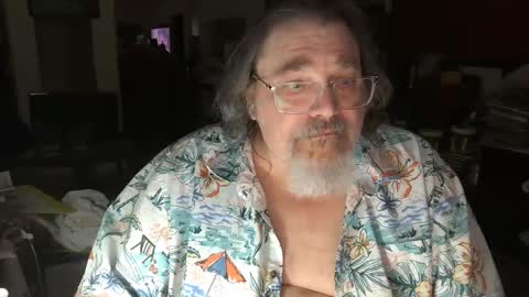 Latexblade online show from February 2, 2025, 5:42 am