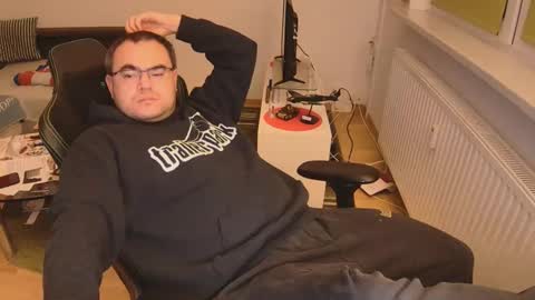 latexboy893 online show from December 22, 2025, 5:54 pm