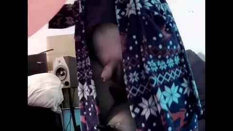 Snapshot of latexchris77 chatting on December 19, 2024, 2:02 pm latexchris77 online show from December 19, 2024, 2:02 pm