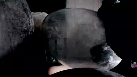 Snapshot of latexchris77 chatting on February 9, 2026, 11:31 pm latexchris77 online show from February 9, 2026, 11:31 pm