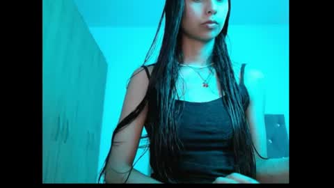latiin_andreaa12 online show from July 21, 2026, 5:26 pm