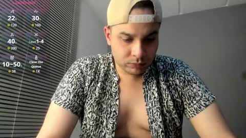 Snapshot of latin_boy_surprise chatting on June 9, 2026, 12:22 am Yisus online show from June 9, 2026, 12:22 am