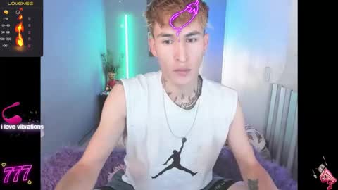 latin_boysxxx_ online show from March 16, 2026, 1:11 am