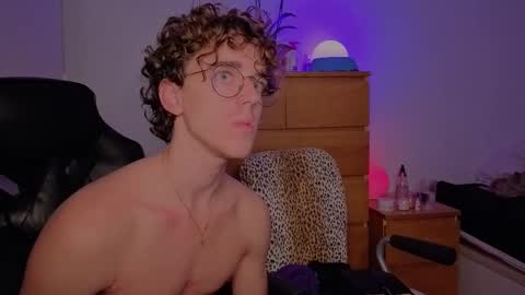  Free OF online show from October 19, 2025, 4:24 am