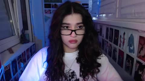 miiiiiiaaaa online show from February 3, 2025, 6:24 am