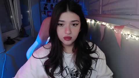 miiiiiiaaaa online show from February 22, 2025, 8:31 pm