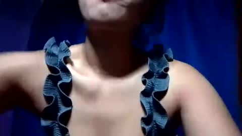 Snapshot of latina_shaine chatting on March 22, 2026, 10:24 pm latina_shaine online show from March 22, 2026, 10:24 pm