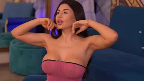 Latina online show from March 10, 2025, 9:29 pm