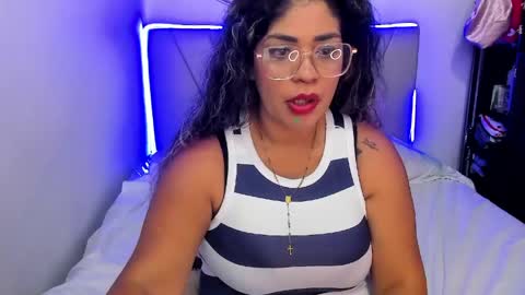 Snapshot of latinamav22 chatting on May 16, 2026, 11:14 pm latinamav22 online show from May 16, 2026, 11:14 pm