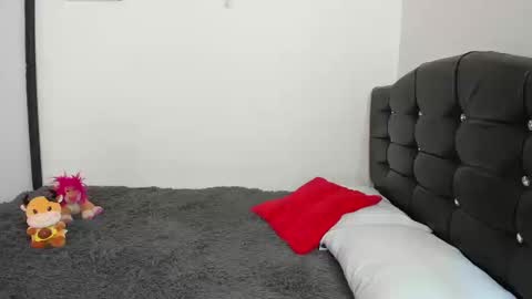 Snapshot of latinaqueen023 chatting on March 12, 2026, 1:17 pm Luna online show from March 12, 2026, 1:17 pm