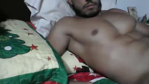 Snapshot of latinboy_26 chatting on December 26, 2024, 2:33 am latinboy_26 online show from December 26, 2024, 2:33 am