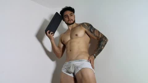 LatinBoyVIP  Colombian online show from June 12, 2026, 3:05 am