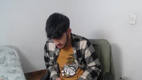 Snapshot of latinbunny7779 chatting on December 12, 2024, 10:52 pm camilo online show from December 12, 2024, 10:52 pm