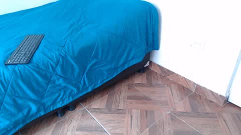 Snapshot of latinbunny7779 chatting on January 31, 2025, 4:59 pm camilo online show from January 31, 2025, 4:59 pm