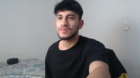 Snapshot of latinbunny7779 chatting on February 23, 2025, 7:44 am camilo online show from February 23, 2025, 7:44 am