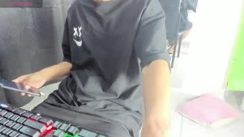 Snapshot of latinking_master chatting on October 27, 2025, 3:32 am latinking_master online show from October 27, 2025, 3:32 am