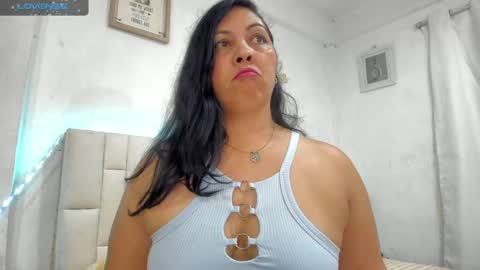 Snapshot of latinlove_sexygirls chatting on October 2, 2025, 2:07 am Vanessa online show from October 2, 2025, 2:07 am