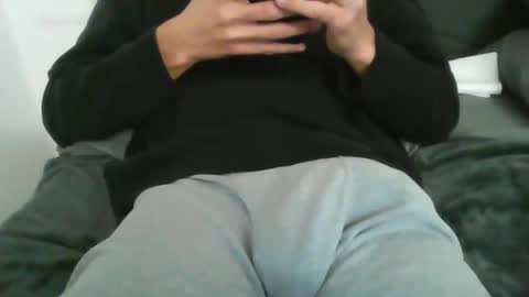 latinman7945 online show from January 9, 2026, 8:17 am