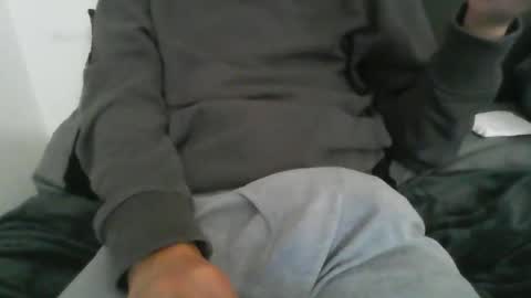 latinman7945 online show from February 16, 2026, 7:15 am