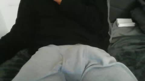 latinman7945 online show from March 2, 2026, 6:36 am