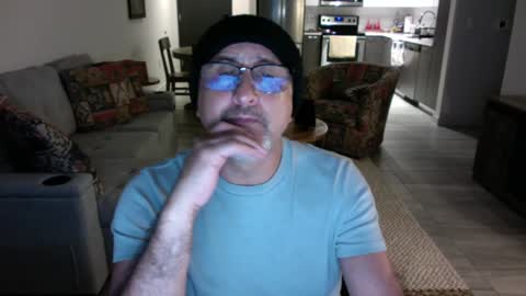 QS - INDEPENDENT MODEL online show from January 18, 2025, 5:41 am