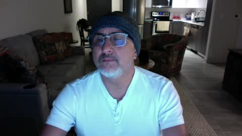 QS - INDEPENDENT MODEL online show from January 27, 2025, 6:09 am