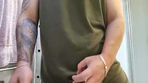 latino8484 online show from October 1, 2025, 6:19 am